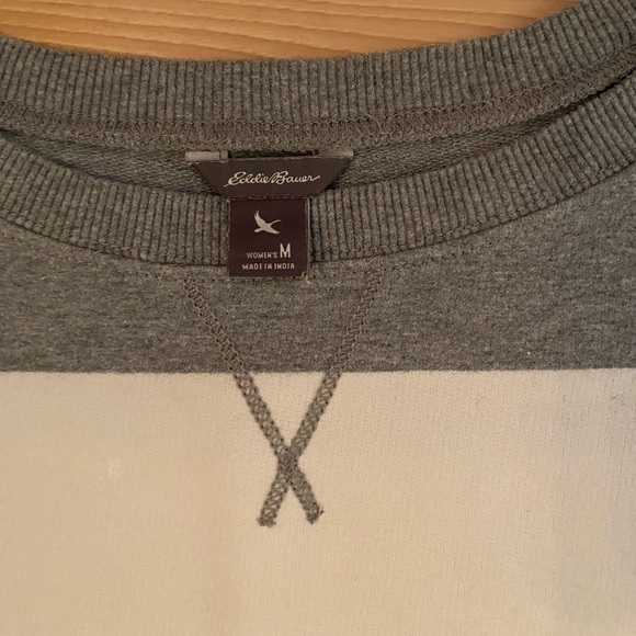 BOGO 🌿Eddie Bauer Sweatshirt🌿 - Picture 2 of 2